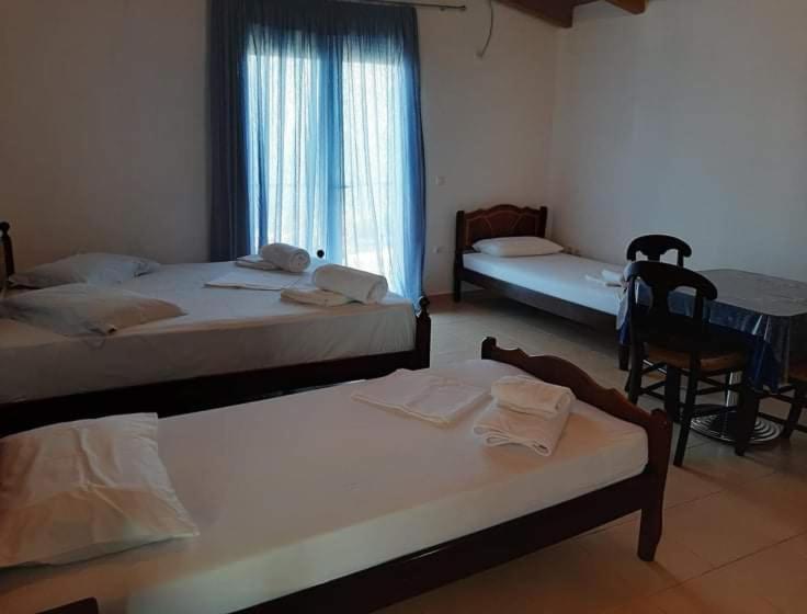 Bella Vista Hotel Himare Bagian luar foto