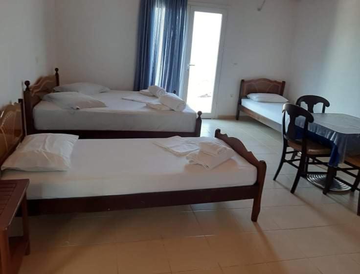 Bella Vista Hotel Himare Bagian luar foto