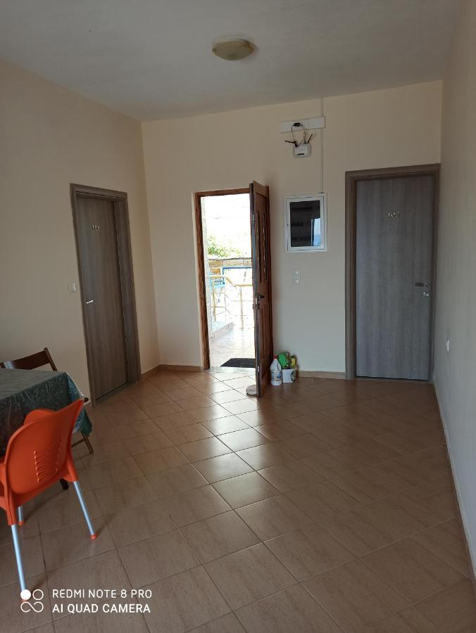 Bella Vista Hotel Himare Bagian luar foto