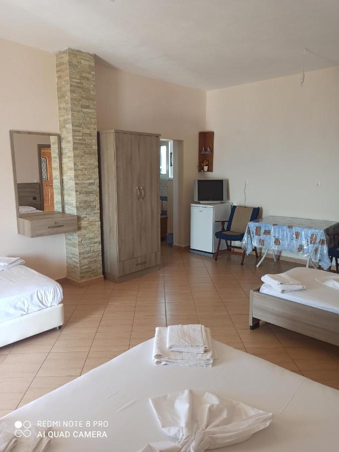 Bella Vista Hotel Himare Bagian luar foto