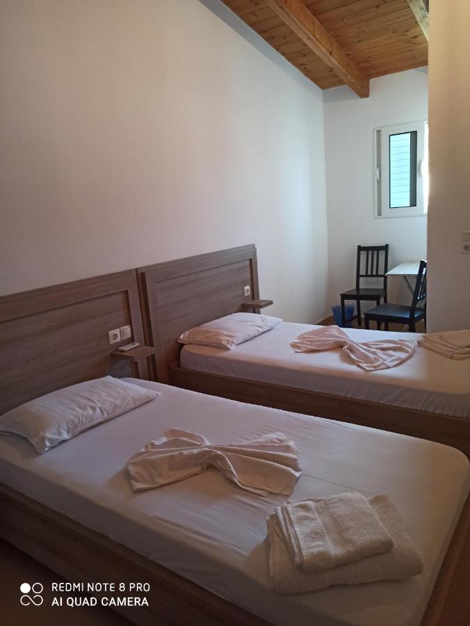 Bella Vista Hotel Himare Ruang foto