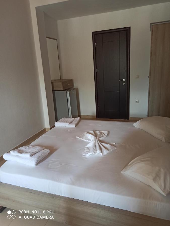 Bella Vista Hotel Himare Ruang foto