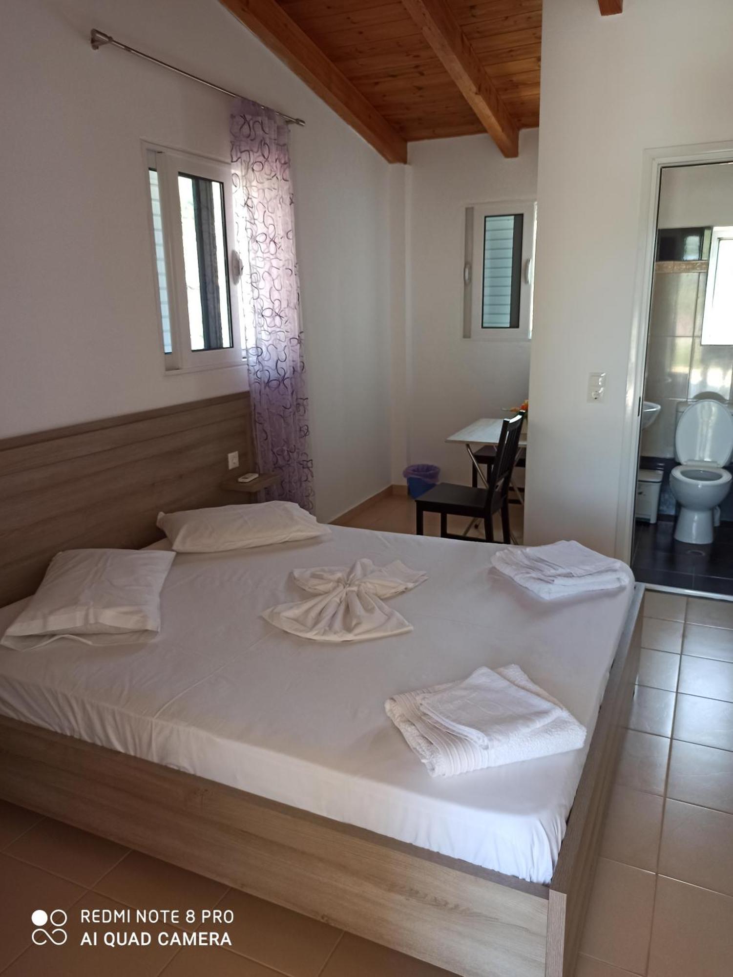 Bella Vista Hotel Himare Ruang foto