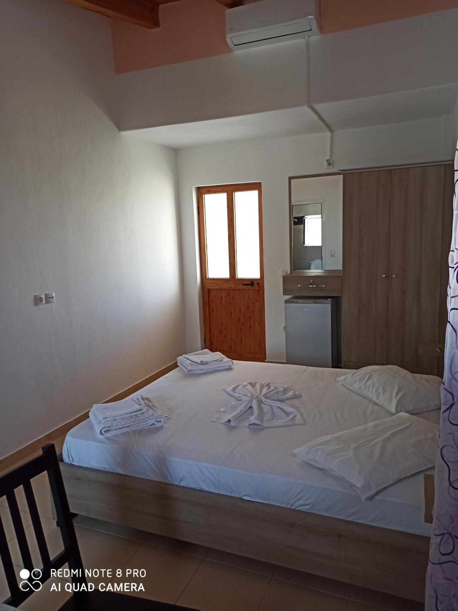 Bella Vista Hotel Himare Ruang foto