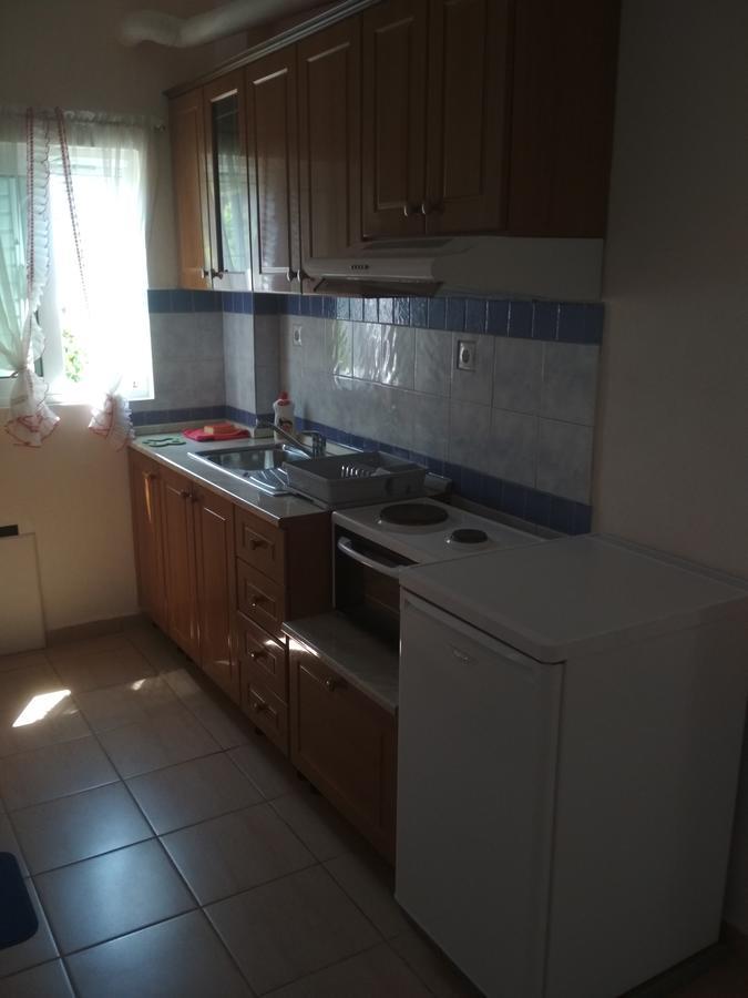 Bella Vista Hotel Himare Bagian luar foto